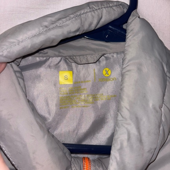 Xersion Light Gray Puffer Vest - Picture 4 of 10